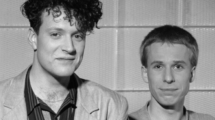 Living on the Ceiling Instrumental version - Instrumental performance video thumbnail