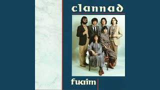 Video thumbnail of "Clannad - Mheall Sí Lena Glórthaí Mé"