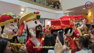 Roving God of Fortune Mascot (cai shen ye 蔡申业) at Tampines One, Singapore