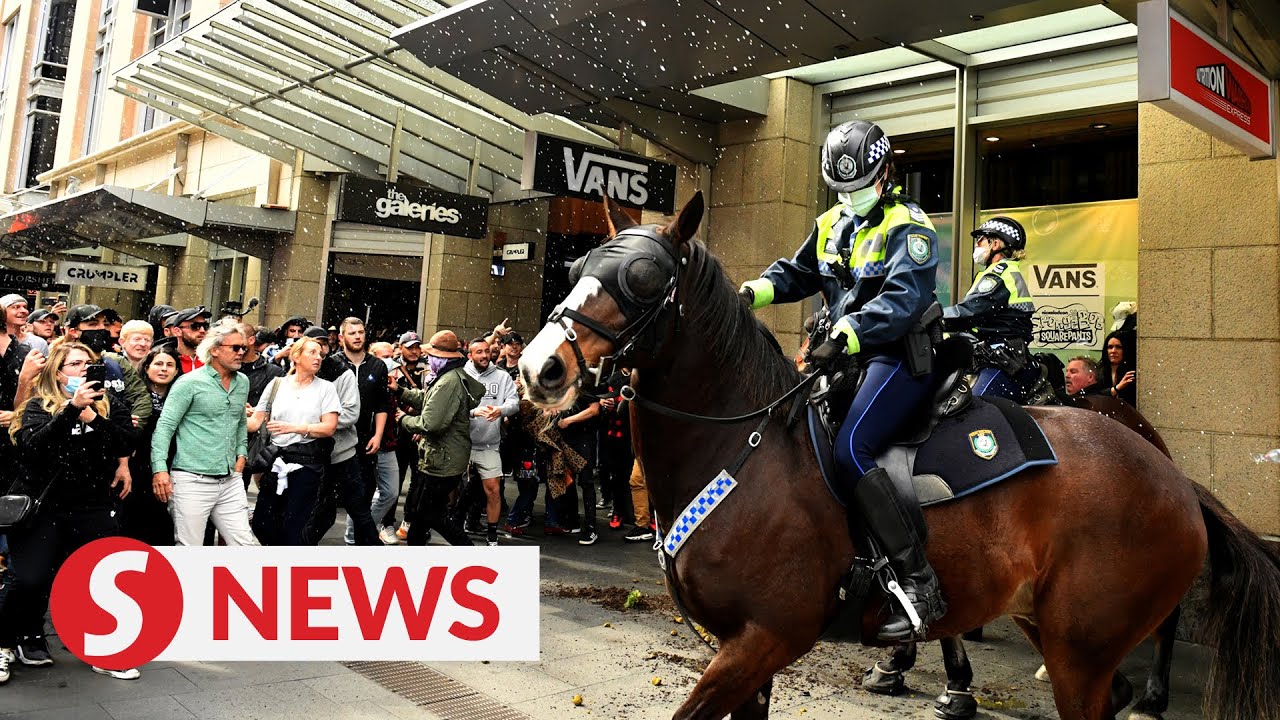 Anti-lockdown protest turns violent in Sydney