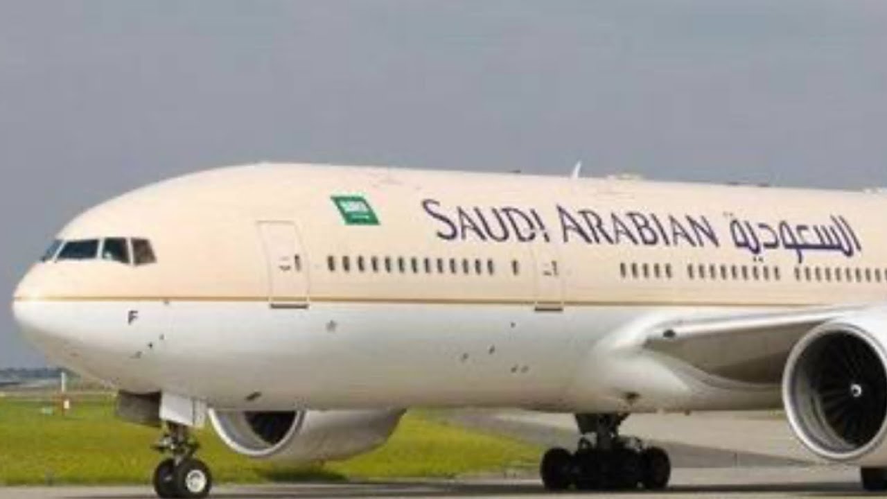 رحلتنا من مطار القاهرة علي الطيران السعودي الي المدينة المنورة