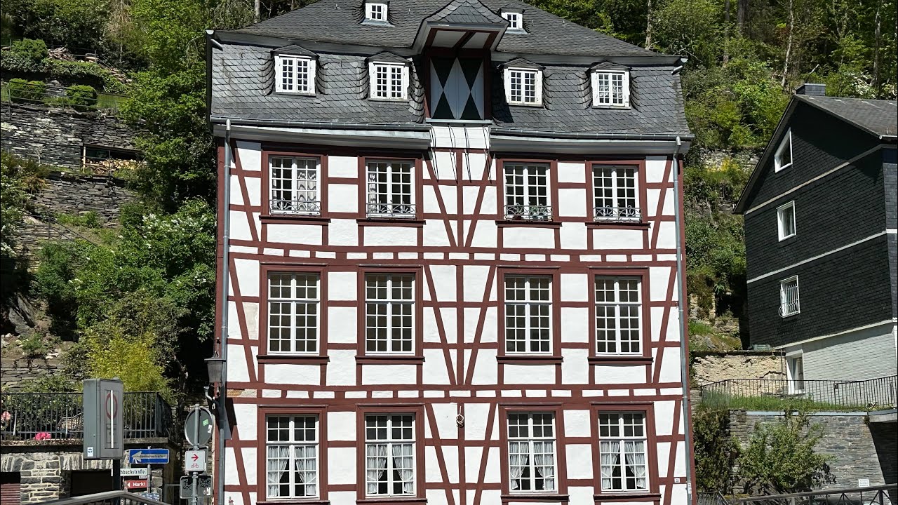 Matkailuautolla Eurooppaan 1: 17. Monschau ❤️❤️❤️ 