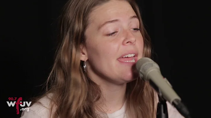 Maggie Rogers - "Give A Little" (Live at WFUV)
