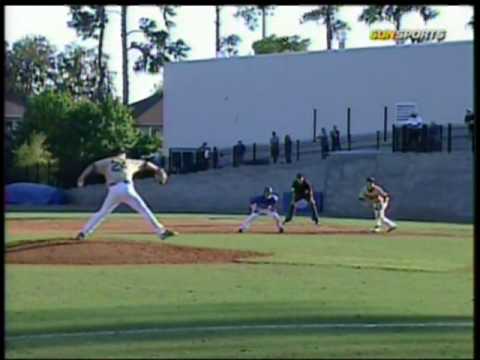 Vanderbilt pitcher breaks kneecap, makes unbelieva...