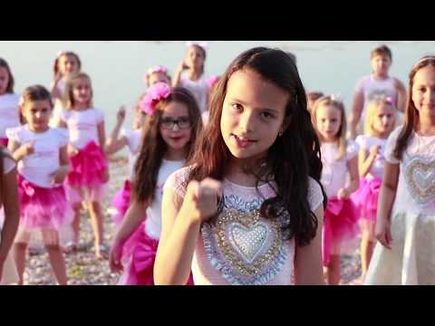 BUDI SRETAN SVAKI DAN - Zagrepčanke i dečki (Official Video)