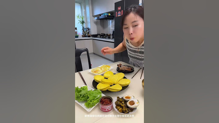 蠢老公悄悄藏雞腿被我發現，趁他不注意跟他交換吃光，最後發現只剩骨頭氣哭了！