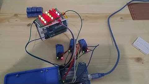 Slot car Arduino race grid lights