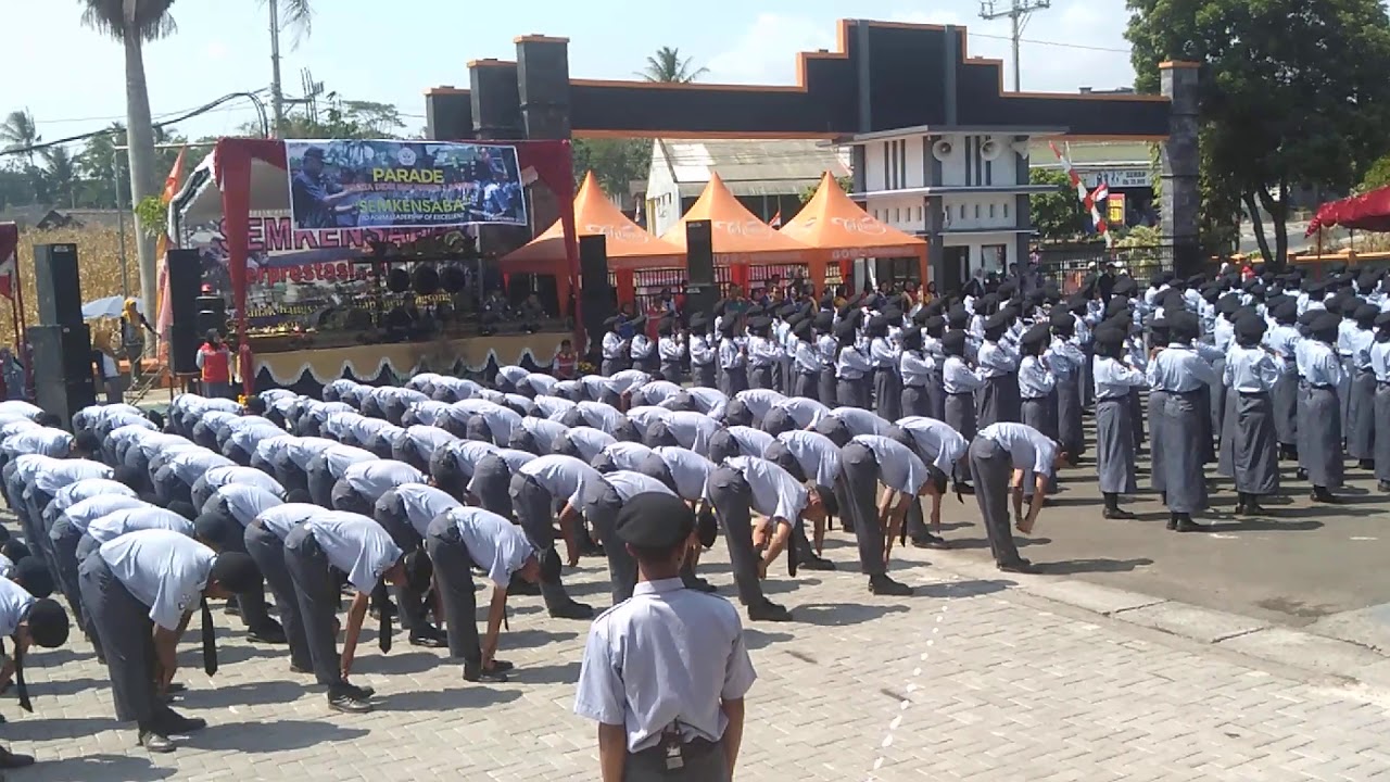 Parade SMK Negeri 1 Bawen 2019