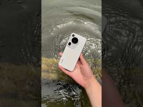 Huawei Pura 70 Ultra IP68 Waterproof test #shorts #huawei