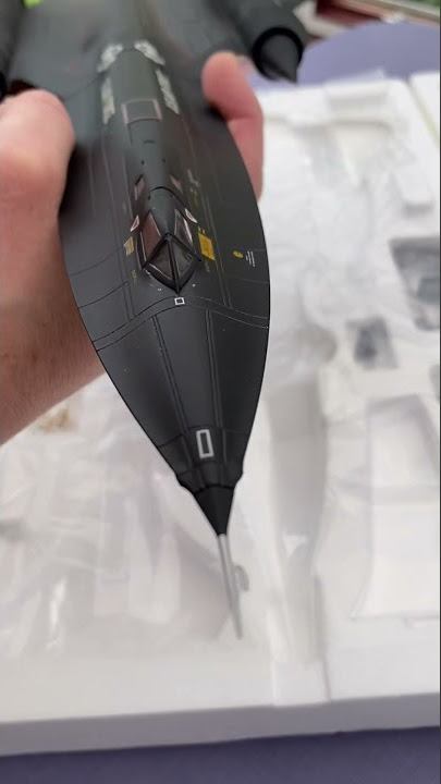 century wing 1/72 SR-71 Blackbird  USAF 9th SRW 61-7974 'ICHIBAN' 1968 KADENA AB    #Shorts