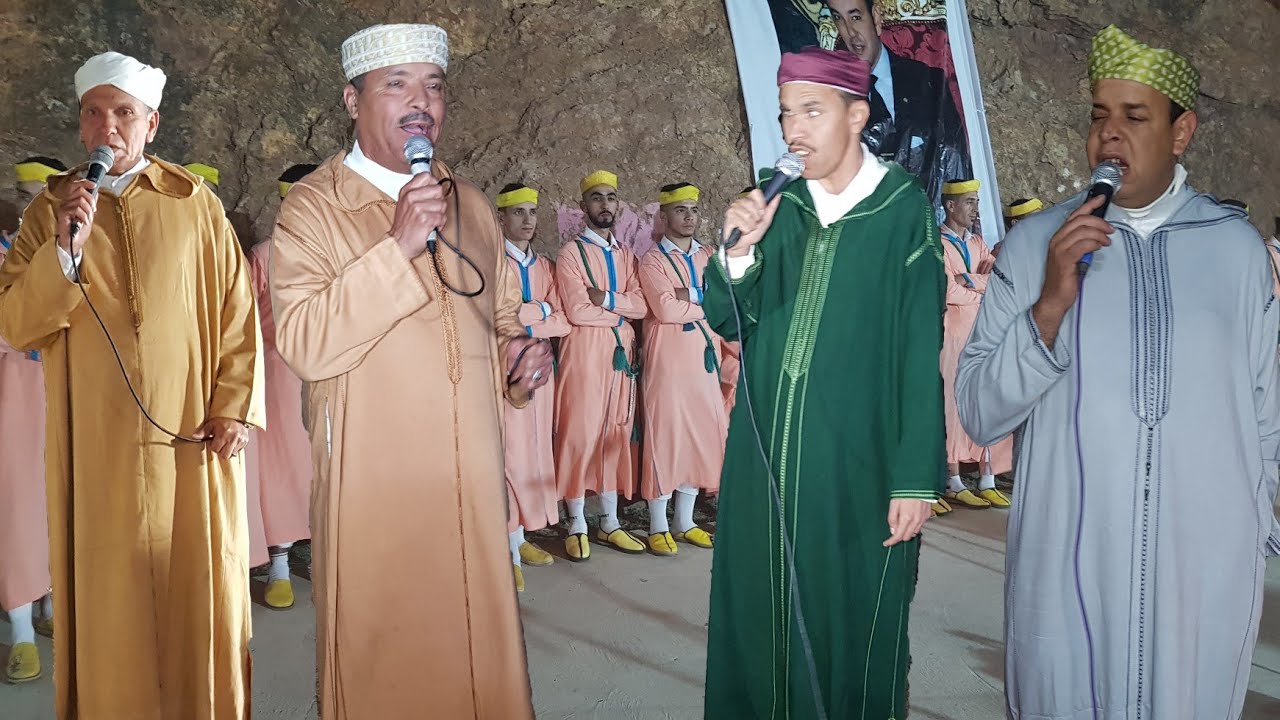 تنضامت الرايس منهوا ضد ثلاثة شعراء هم عثمان ازوليض وبن وكريم ولحسن الهراس