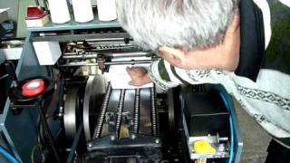 Aster Headop Fadenheftmaschine