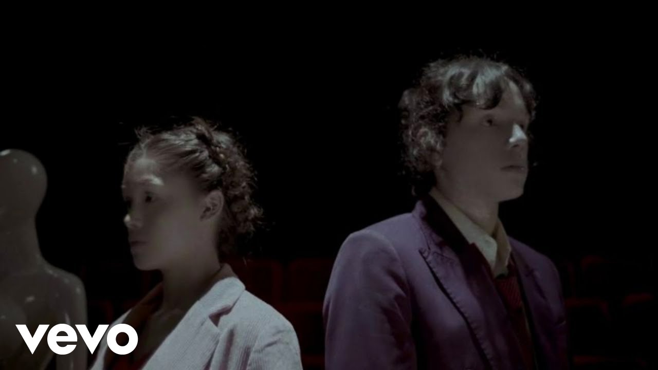 Watch Tohpati, Meiska - Ingin Kumiliki (Official Music Video) on YouTube Watch Tohpati, Meiska - Ingin Kumiliki (Official Music Video) on YouTube