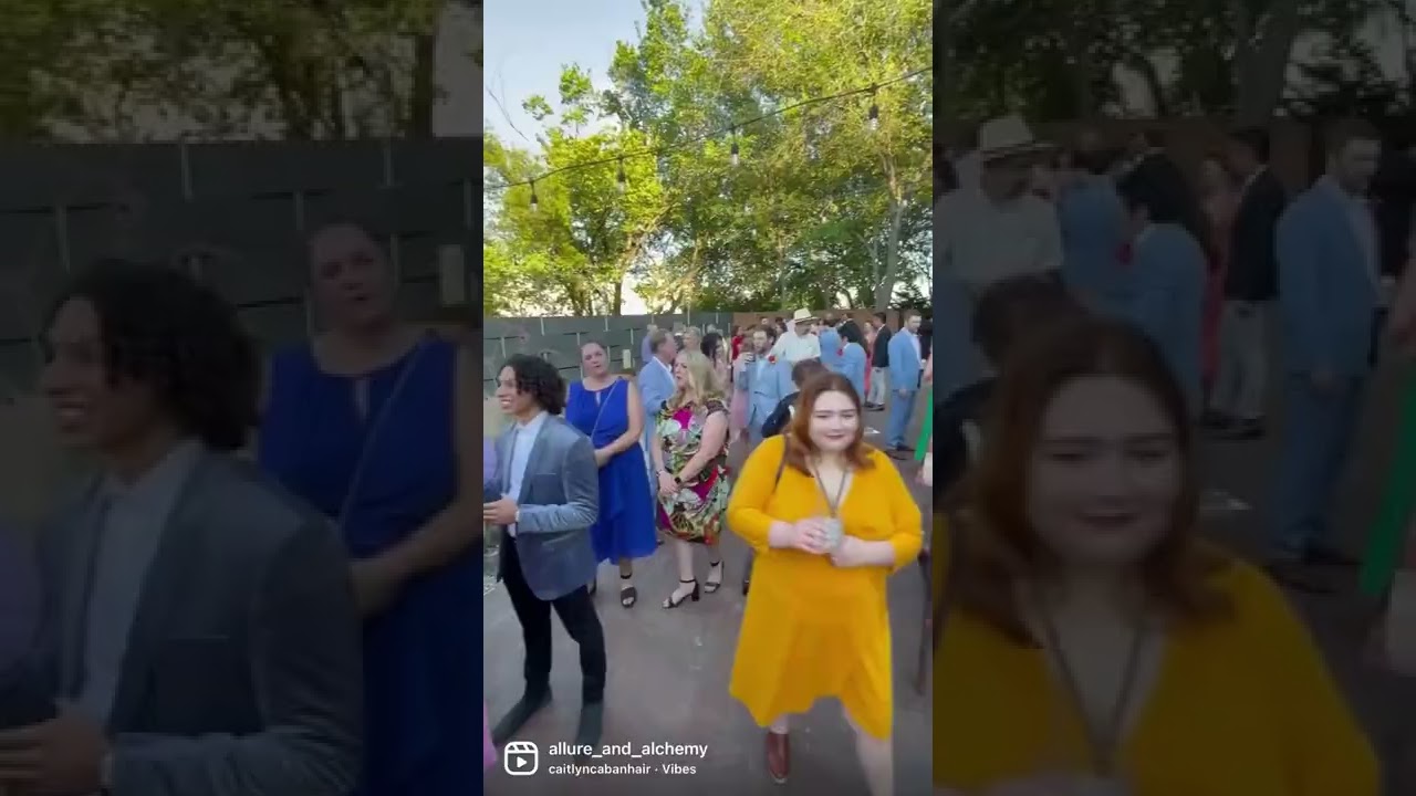 We will never be over this stunning art gallery wedding ✨