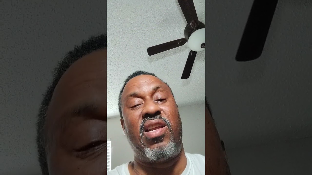 Великолепный сезон в Новой Англии, недавно омраченный юридическими проблемами.