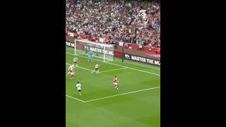 Arsenal a multiplié les attaques ; la tête de Karafiori a été refusée pour position de hors-jeu