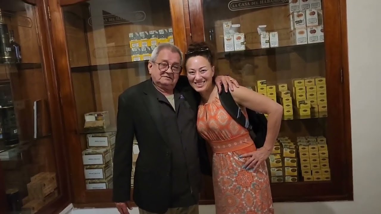 Tour of Cigar Shops in Cuba 🇨🇺 and the Cohiba Factory El Laguito
