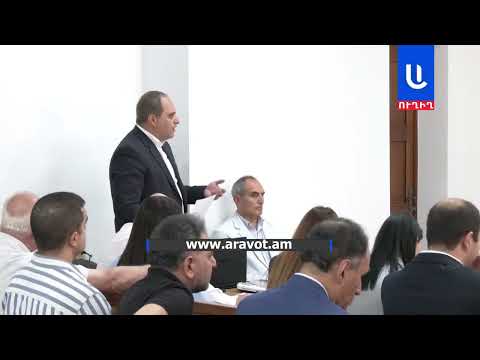 Վարչապետը եպիսկոպոս ազատելու լիազորություն չունի, որքան էլ facebook-ում ստատուս գրի. փաստաբան