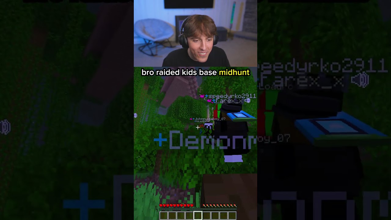 bro raided a base MID MANHUNT...
