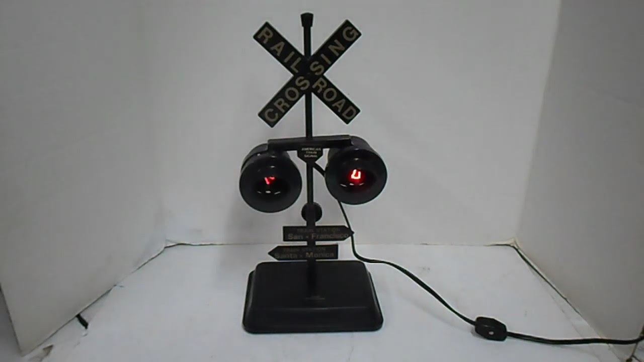 Railroad Crossing Signal w Sound Flashing Red Lights Desk Lamp Train