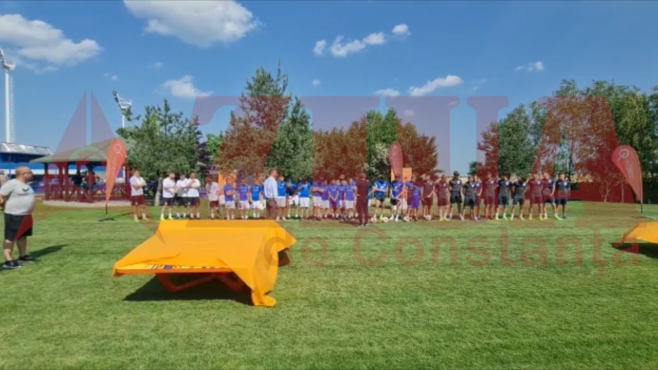 Mese personalizate de Teqball cu imaginea lui Hagi și Gică Popescu, la Academia Hagi