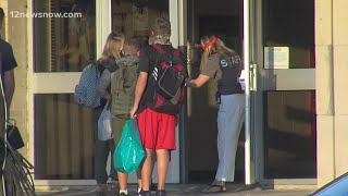 Southeast Texas school districts eye Back to School, TSTA says 'it's not safe'
