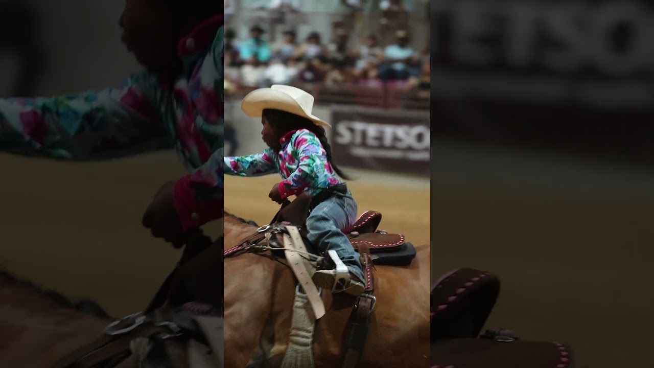 This little cowgirl is only FIVE YEARS OLD. A future World Champion in the making! #horse #cowgirl