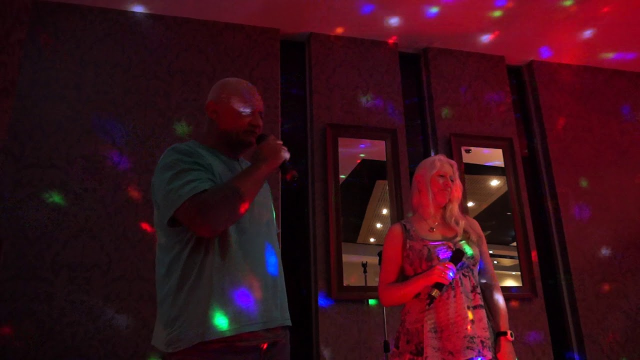 touch screen karaoke jukebox machine hire from Perth's best Mega-sOUNDZ