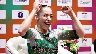 видео: Алжирская гимнастка Кайлия Немур завоевала ЗОЛОТО чемпионата мира 🥇 — финал на брусьях — чемпиона... картинка: Алжирская гимнастка Кайлия Немур завоевала ЗОЛОТО чемпионата мира 🥇 — финал на брусьях — чемпиона...