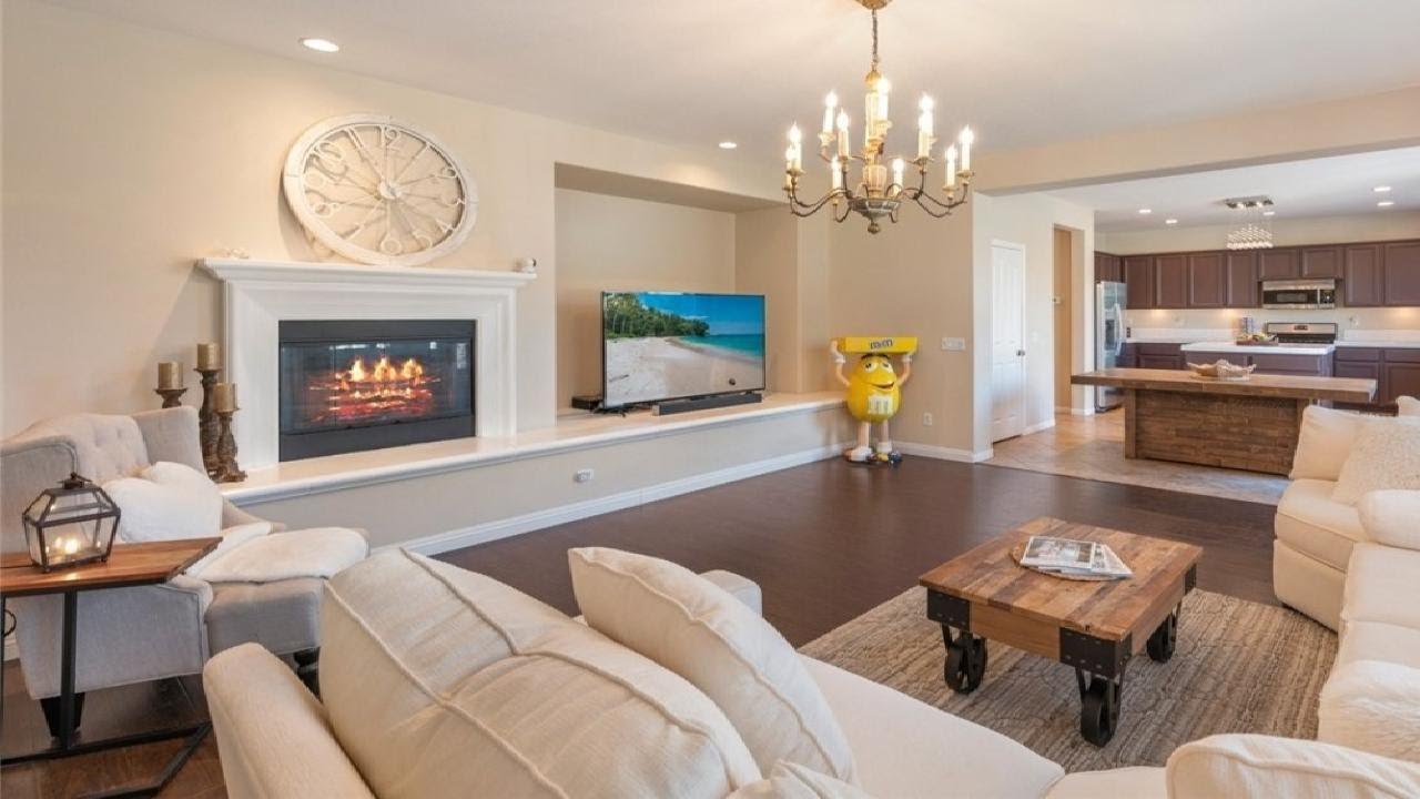 11074 Kalmia Court, Corona, CA Presented by Kelly Mclaren.