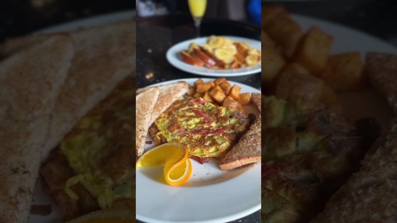 Symposium Cafe Restaurant is your destination for gourmet comfort food in Ancaster!