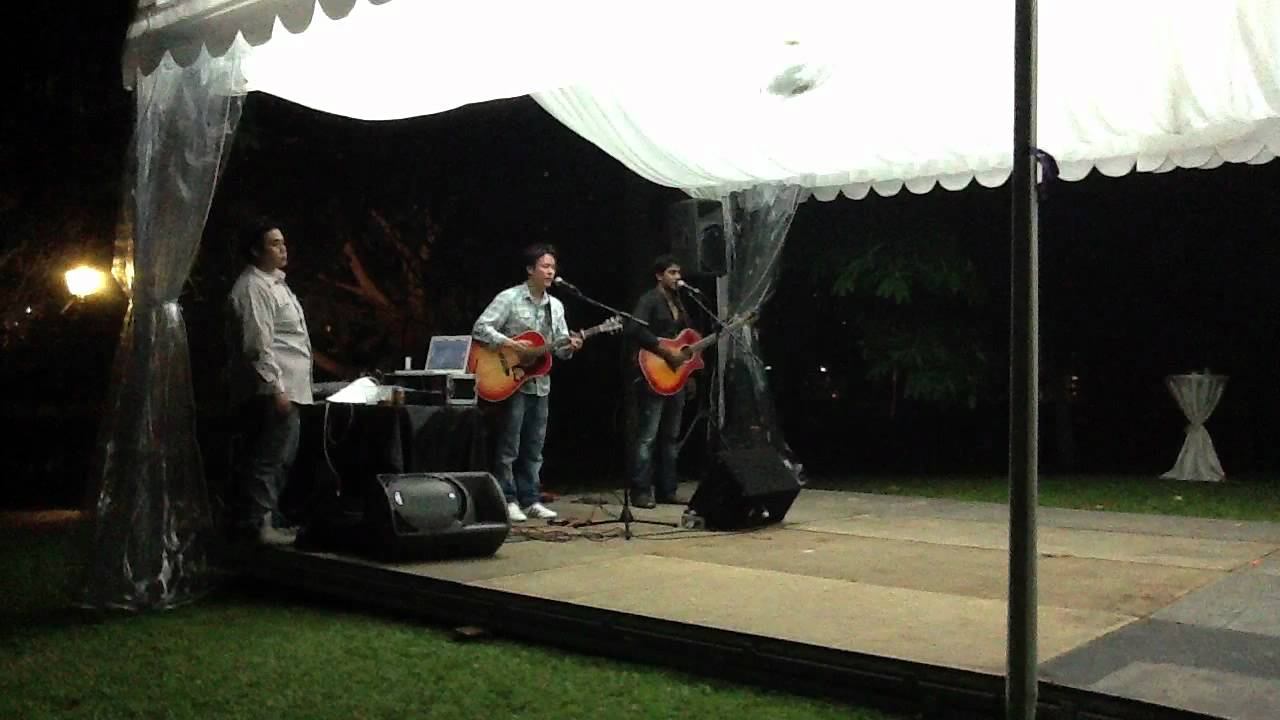 Raffles House at Fort Canning - Jack & Rai Performance at Paul & Jaya Wedding