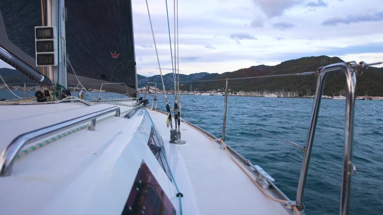 Nautical Elegance: Creating the Perfect Yacht Look!