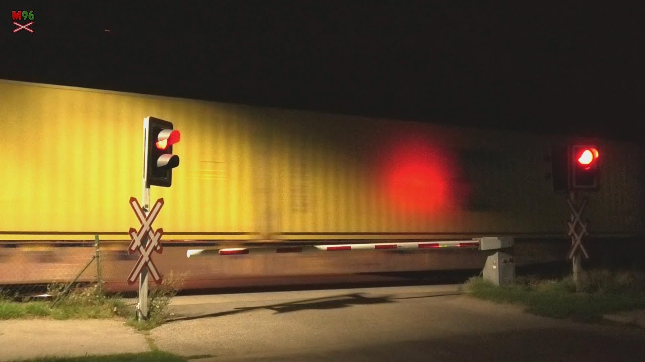 Eisenbahnkreuzung Nickelsdorf #1 (A) - 8.9.2025 / Železniční přejezd / Austrian railroad crossing