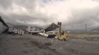 Forklift blows a line CRAZY! haha
