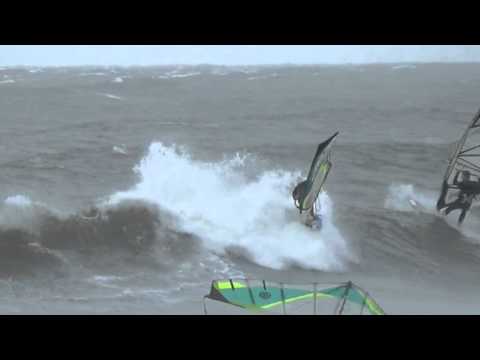 How to do a Taka? Windsurfing Cold Hawaii.