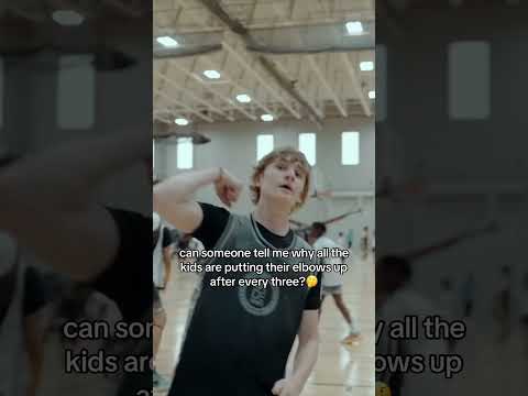 Why is everyone doing this??? … 🤔 #rwe #fyp #basketball