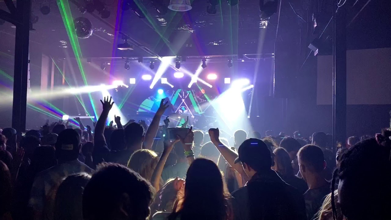 Space Jesus - Space Jam Remix live in Columbia