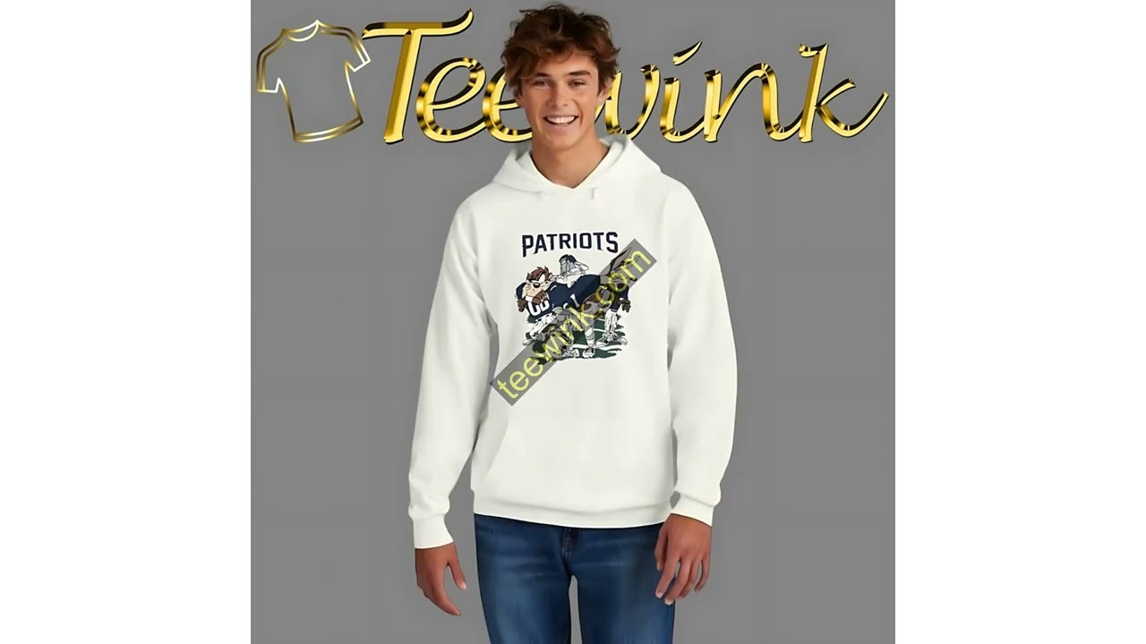 Looney Tunes New England Patriots football cartoon poster shirt