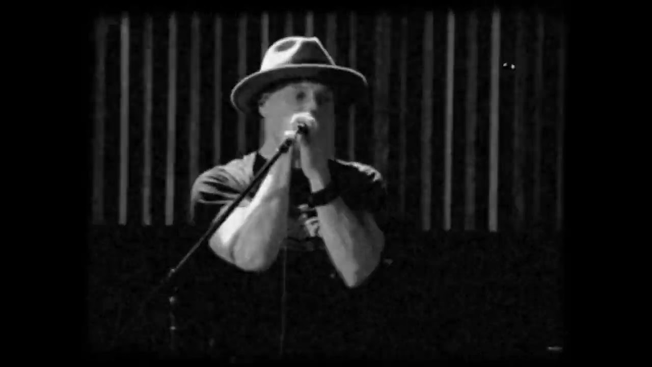 Mickey Lyxx - Ain’t Talkin’ Bout Love (Van Halen) (Featuring Mark DiCarlo)