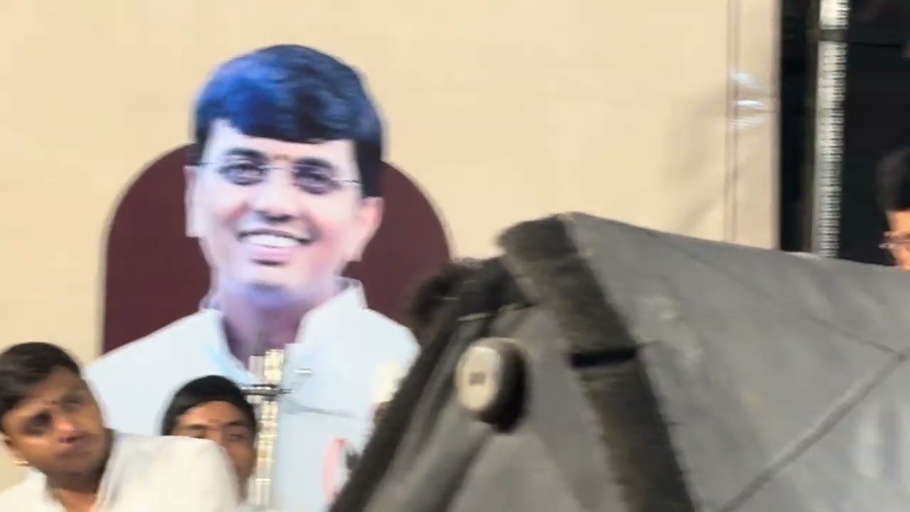 ज्या सुखा कारणे देव वेडावळा आतिशय सुरेख गायन निवृत्ती महाराज समाधी मंदिर त्रंबकेश्वर 