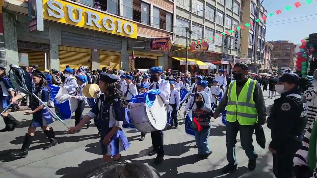 Desfile 16 de Julio, Zona Max Paredes: U.E. Ladislao Cabrera