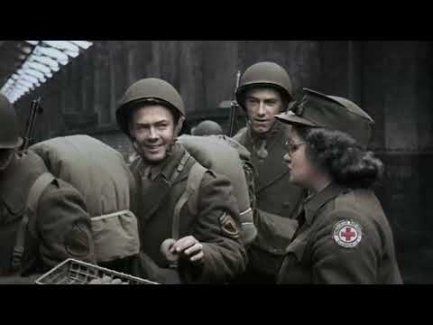 American soldiers arrive in England