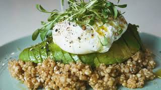 AVOCADO EGG BREAKFAST