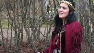 Begoo be Baran/بگو به باران chords