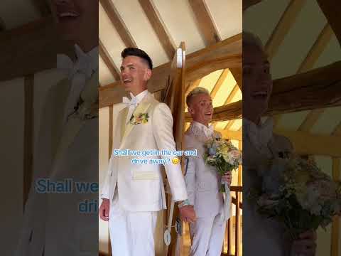 First time touching each other on our wedding day 💍😭