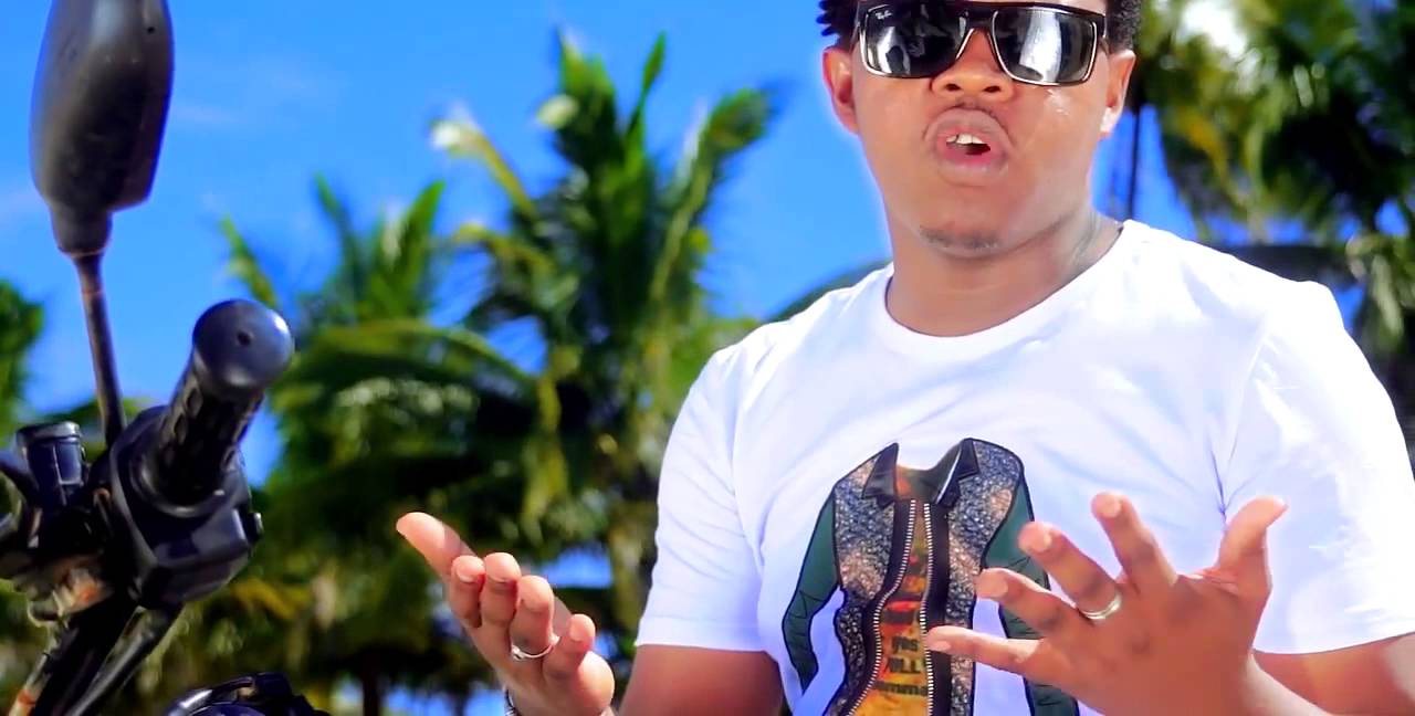 D New Clan Style   Je suis désolé(Nouveau Clip Juillet 2014)