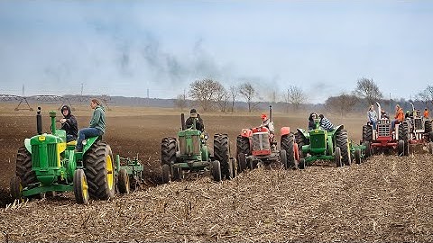 Classic Tractor Plow Day Ed Jernas Family 2025