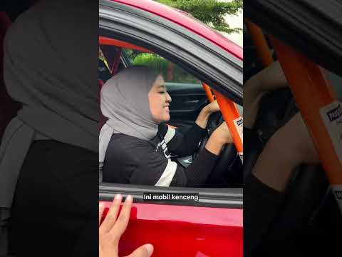 Video: Cara Menjadi Pengemudi Mobil Balap (dengan Gambar)