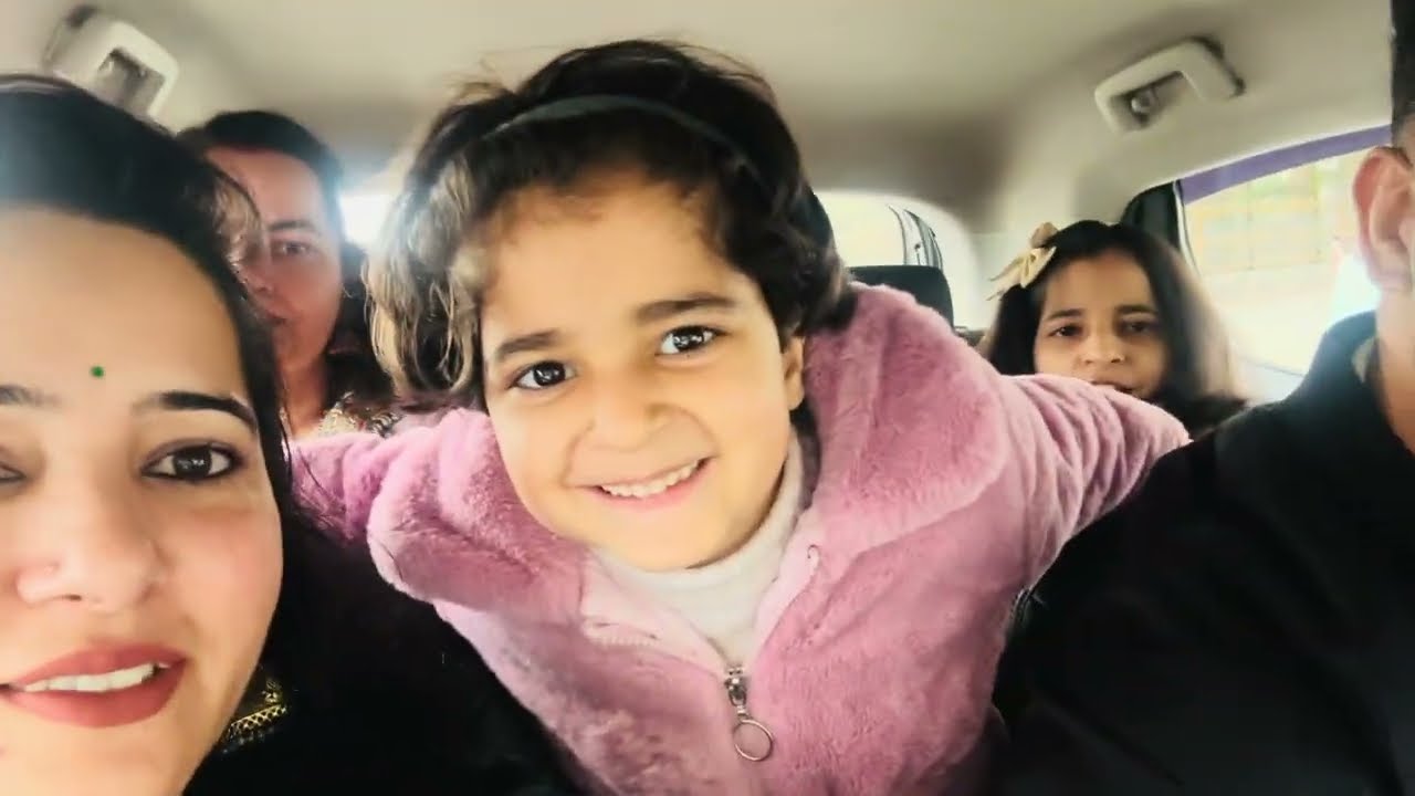 Khajjiyar jate huye hamari gaadi mein aayi problem 